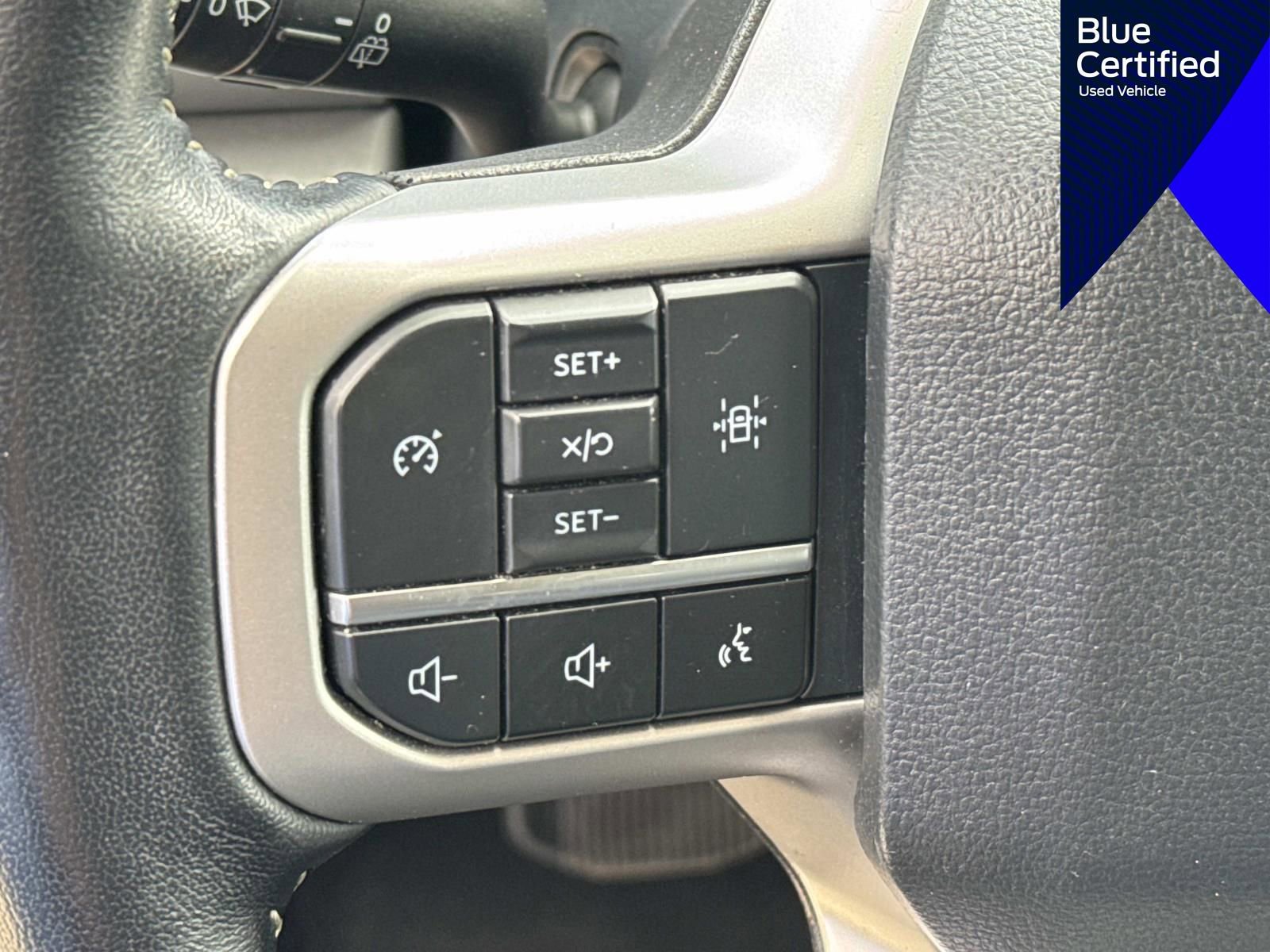 Certified 2024 Ford Expedition XLT RWD image 30