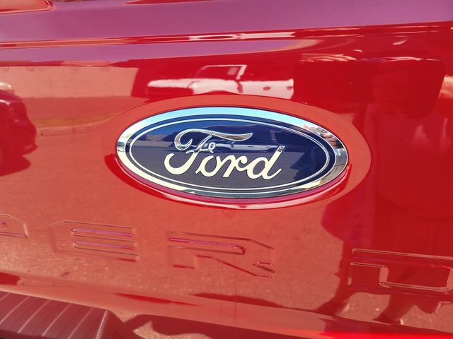 Certified 2023 Ford F250 Lariat w/ Lariat Ultimate Package AWD/4WD image 7