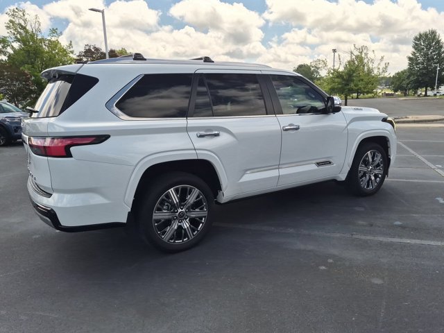 Used 2024 Toyota Sequoia Capstone AWD/4WD image 4