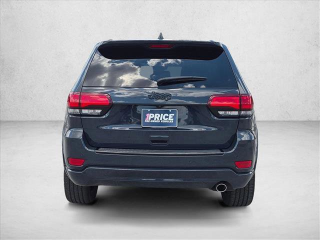 Used 2018 Jeep Grand Cherokee Altitude RWD image 6