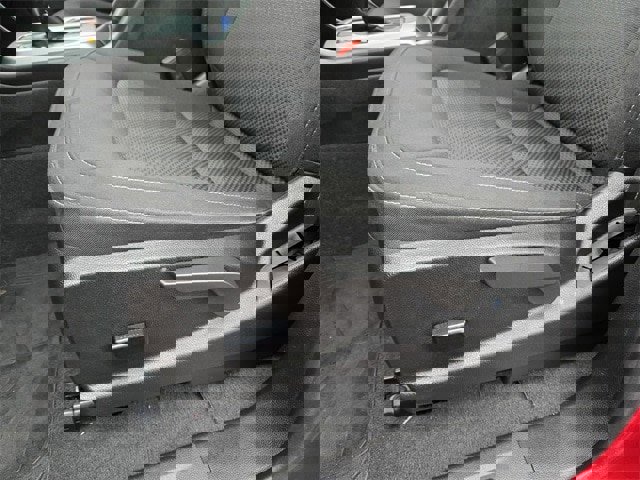 Used 2022 Chevrolet Colorado LT w/ LT Convenience Package image 11