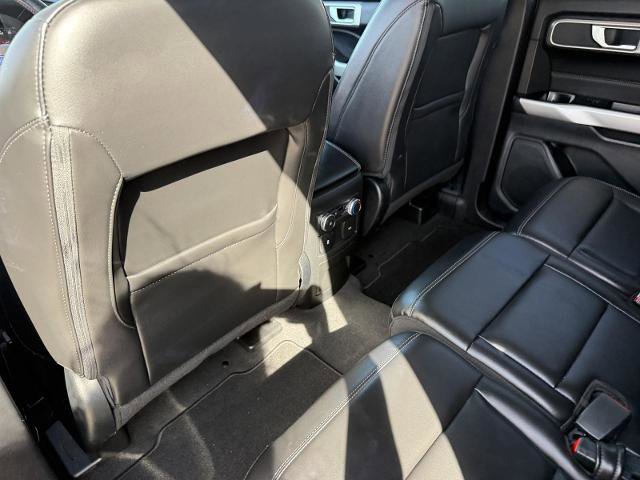 Certified 2022 Ford Explorer XLT w/ Equipment Group 202A image 32