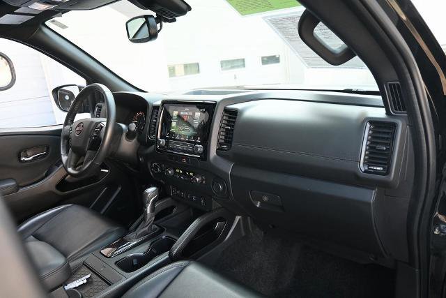 Used 2022 Nissan Frontier PRO-4X image 23