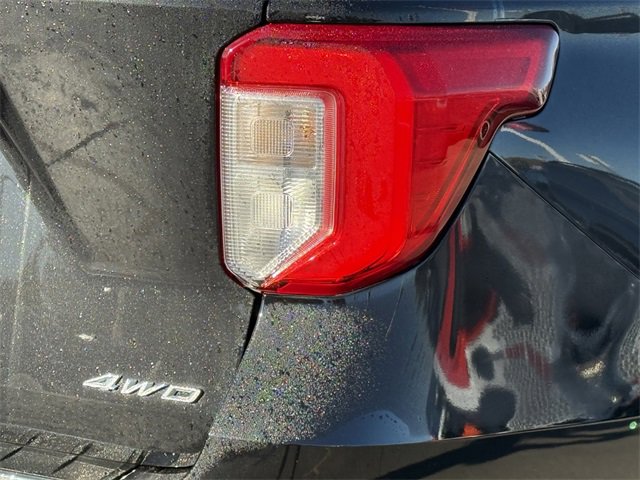 Certified 2023 Ford Explorer Limited w/ Limited Technology Package image 33