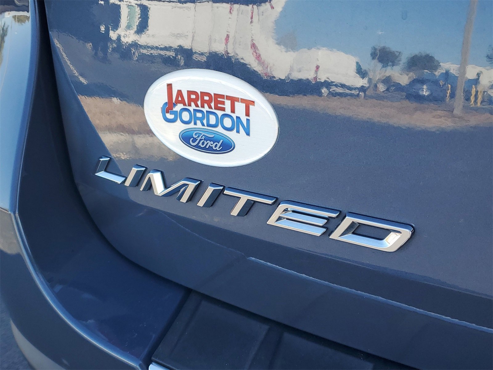 Certified 2021 Ford Explorer Limited w/ Equipment Group 301A image 6