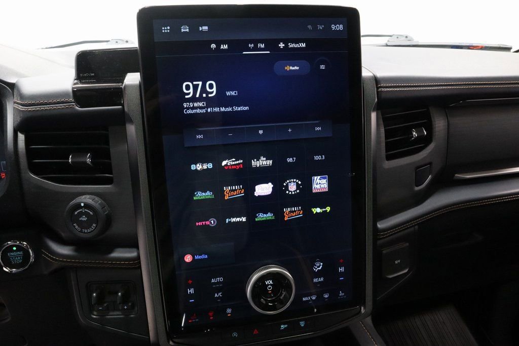 Certified 2022 Ford Expedition Platinum image 9