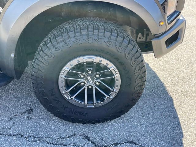 Certified 2019 Ford F150 Raptor w/ Equipment Group 802A Luxury image 11