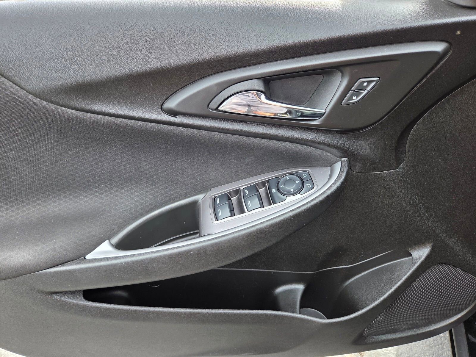 Used 2023 Chevrolet Malibu LT image 17