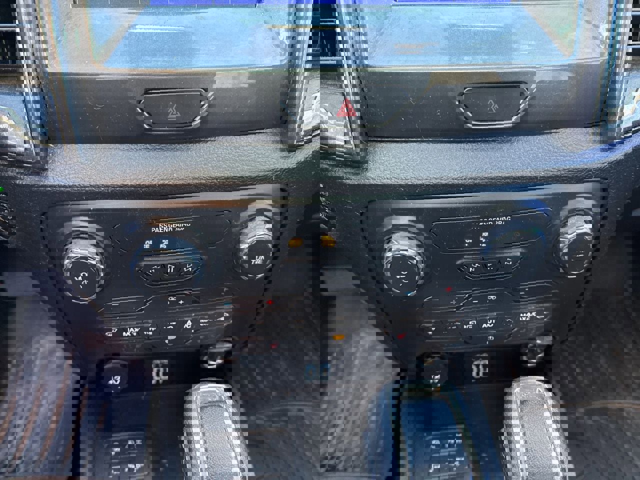 Certified 2022 Ford Ranger Lariat w/ Equipment Group 501A High image 24