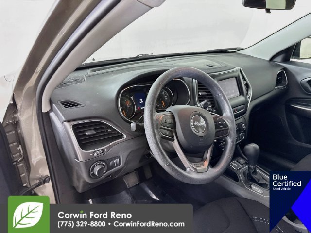 Used 2020 Jeep Cherokee Latitude FWD image 12