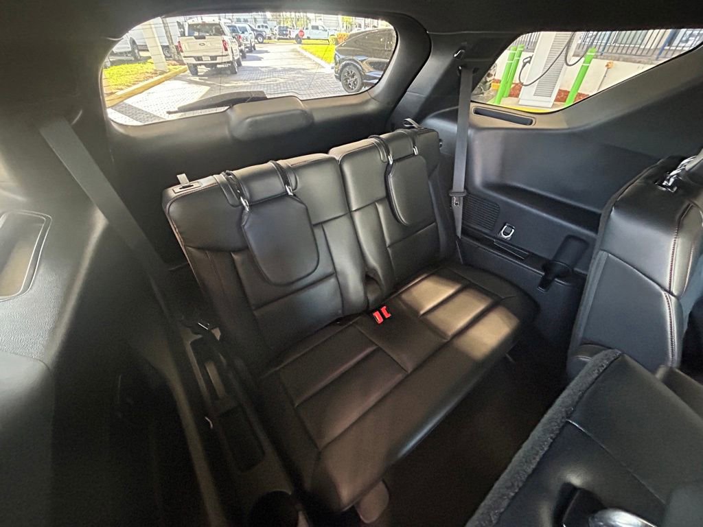Certified 2025 Ford Explorer ST-Line image 30