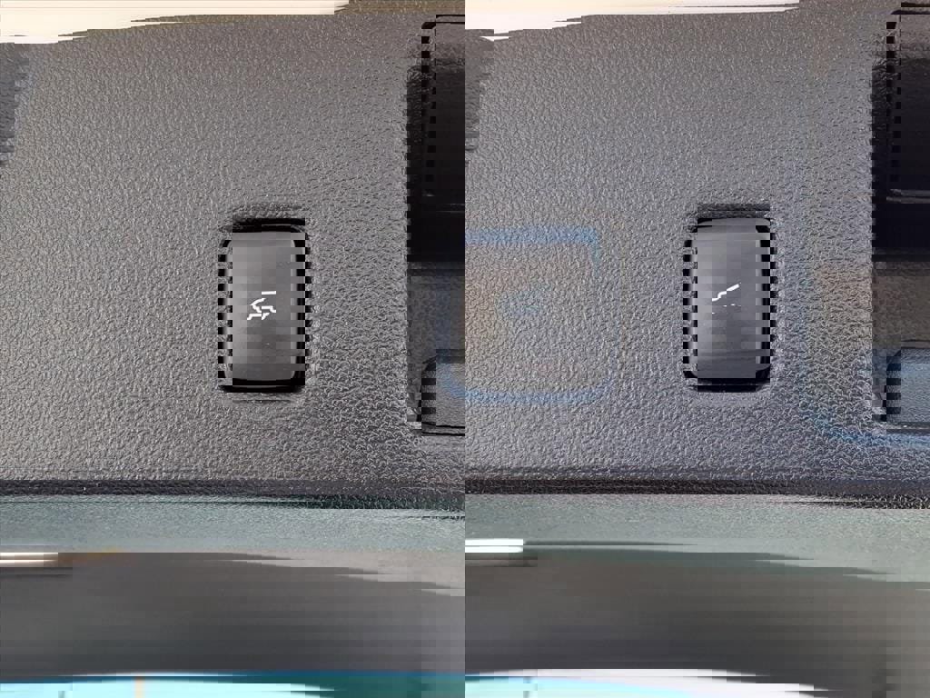 Certified 2022 Ford Escape SEL w/ Technology Package image 9