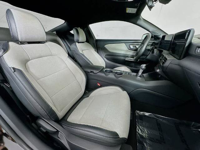 Certified 2024 Ford Mustang Coupe RWD image 13