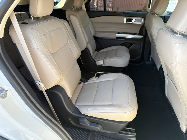Certified 2021 Ford Explorer Limited w/ Equipment Group 301A AWD/4WD image 17