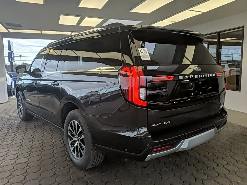 Certified 2025 Ford Expedition Max Platinum image 5