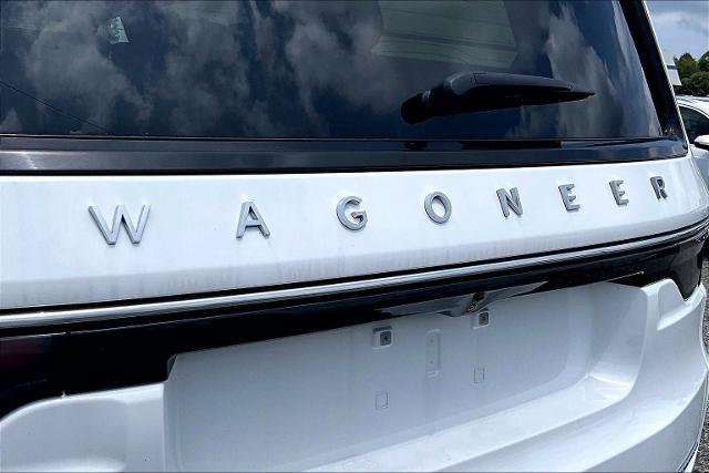Used 2024 Jeep Wagoneer Series II w/ Flexible Seating Group AWD/4WD image 8