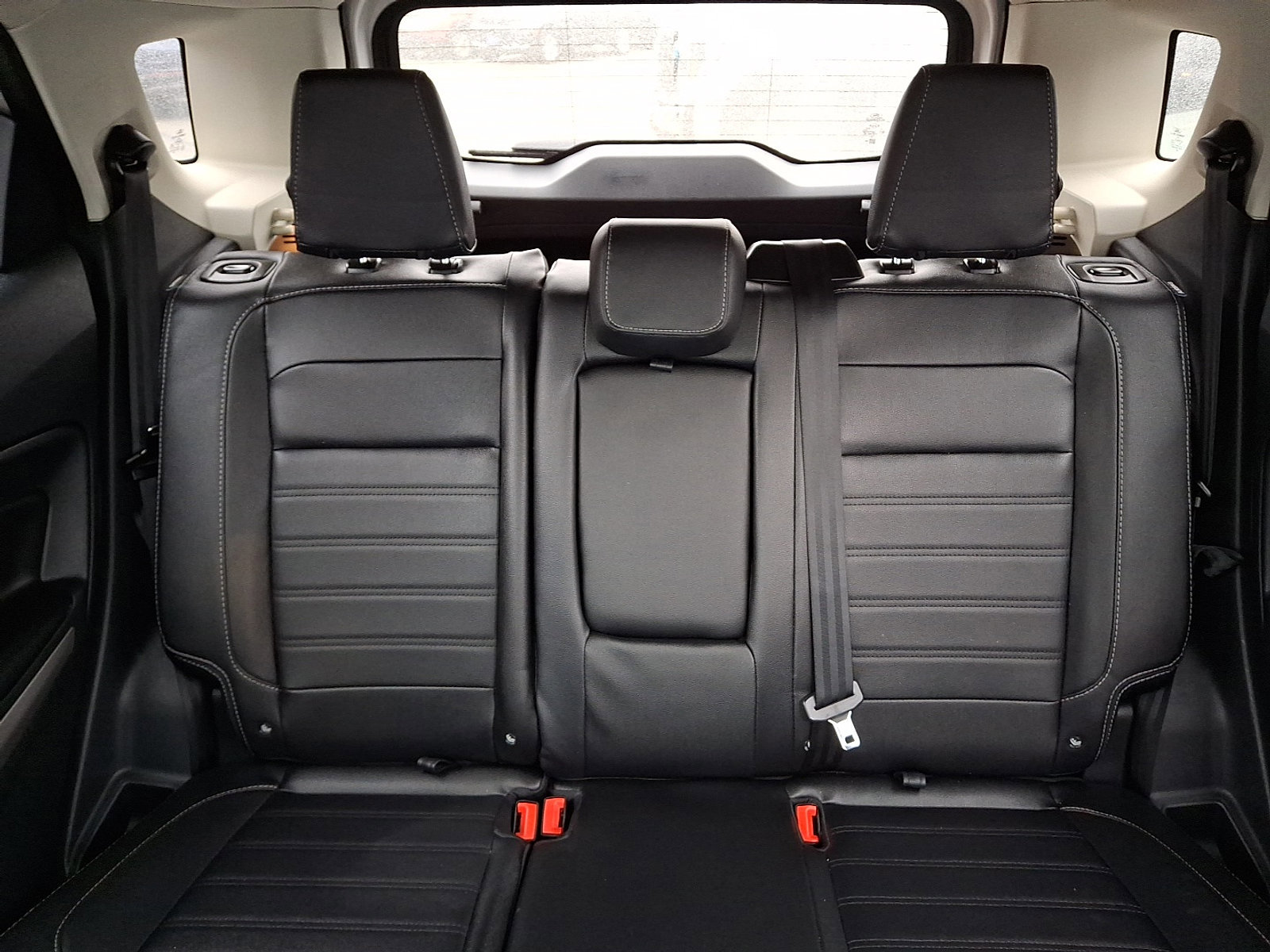 Certified 2022 Ford EcoSport Titanium image 19