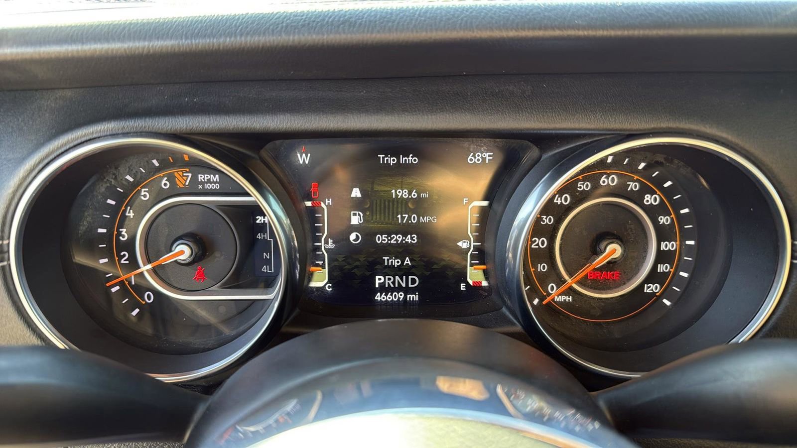 Used 2020 Jeep Gladiator Overland image 14