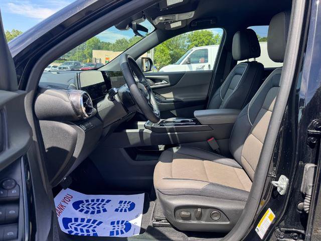 Used 2025 Chevrolet Equinox LT w/ Convenience Package II AWD/4WD image 11