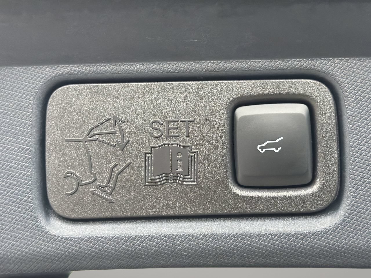 Certified 2023 Ford Mustang Mach-E GT AWD/4WD image 9