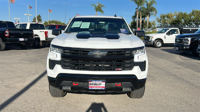 Used 2025 Chevrolet Silverado 1500 LT Trail Boss w/ Protection Package AWD/4WD image 9