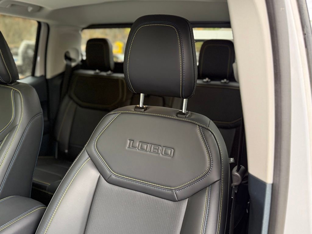 Certified 2025 Ford Maverick Lobo image 9