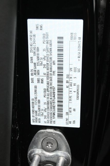 Certified 2026 Ford Escape SE w/ PHEV Premium Package FWD image 36