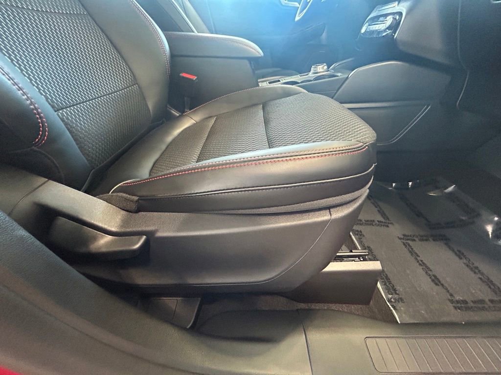 Certified 2025 Ford Escape ST-Line w/ Equipment Group 301A image 26