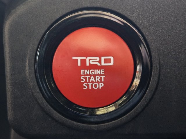 Used 2024 Toyota Tacoma TRD Sport AWD/4WD image 22
