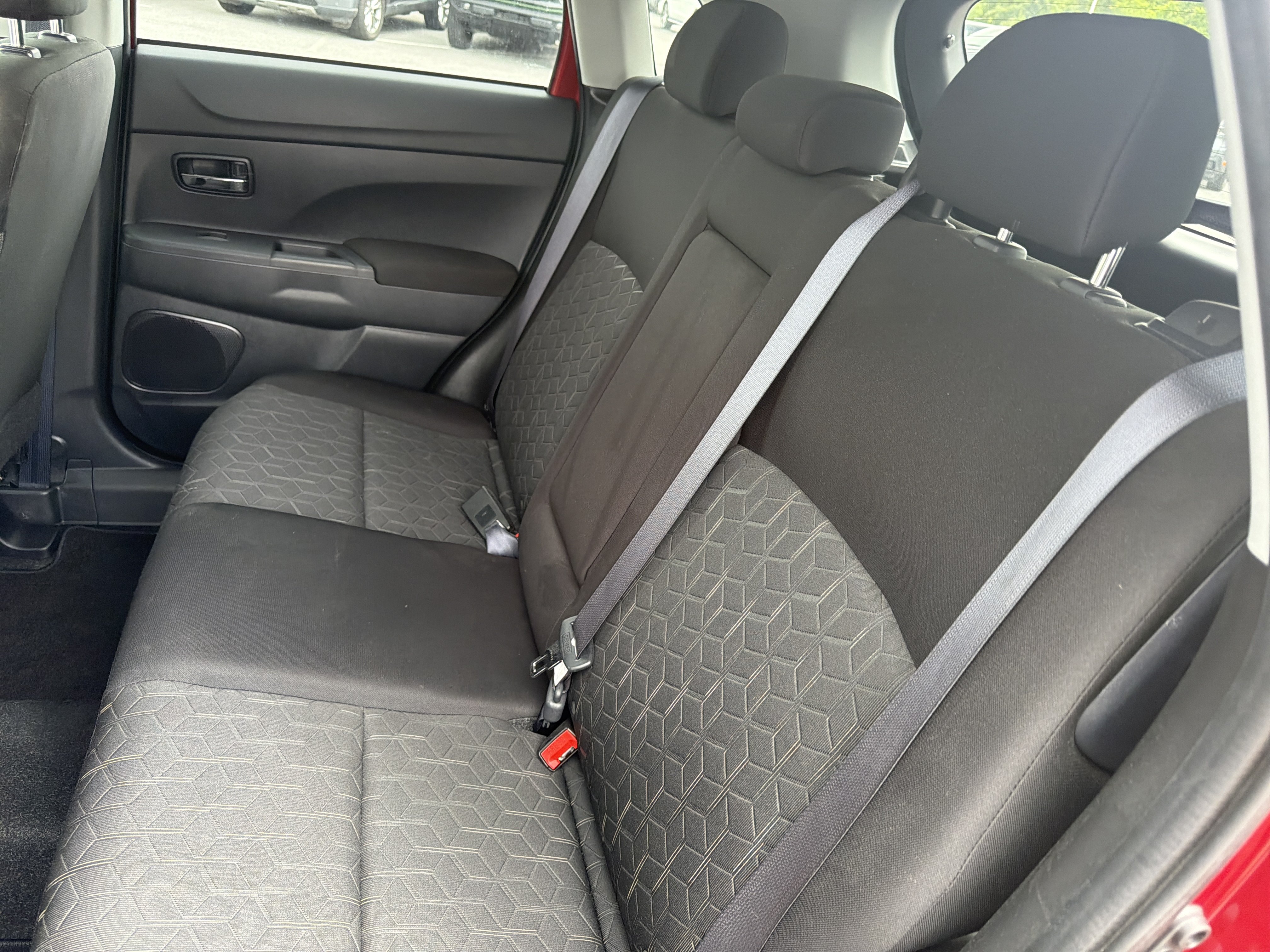 Used 2025 Mitsubishi Outlander Sport AWD image 13