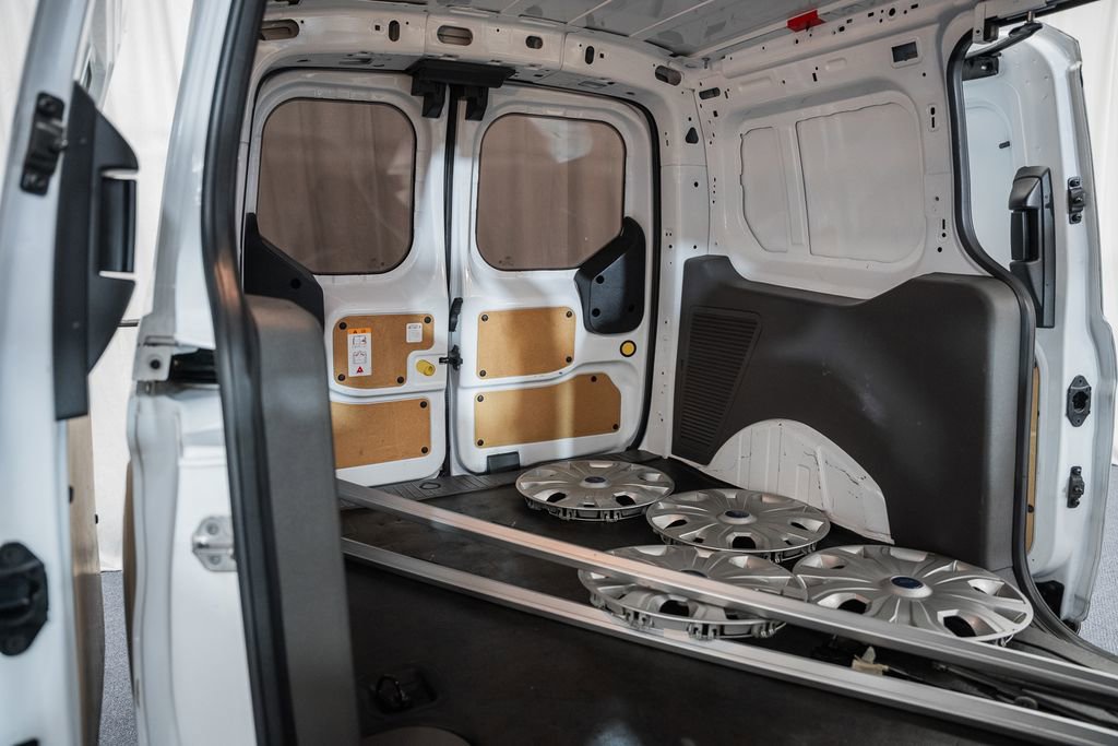 Certified 2022 Ford Transit Connect XL image 29
