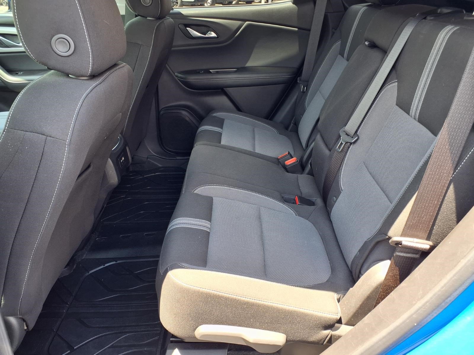 Used 2024 Chevrolet Blazer LT w/ Convenience Package FWD image 11