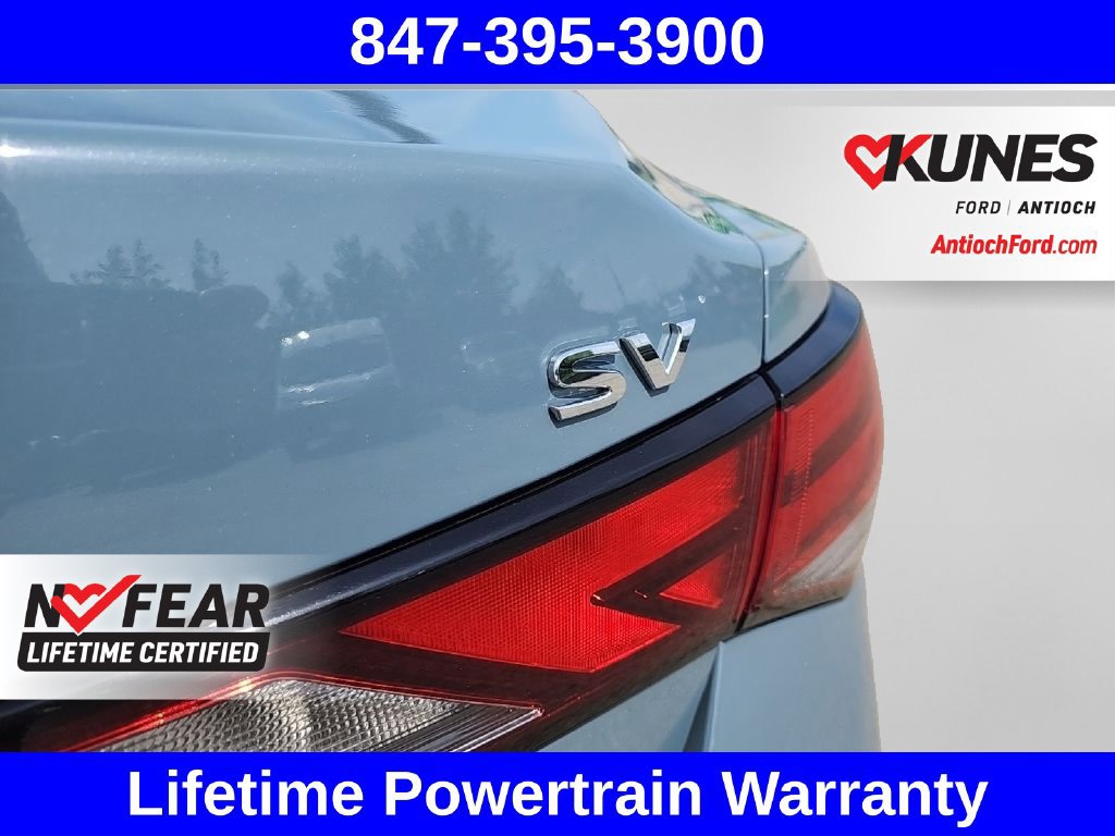 Used 2024 Nissan Sentra SV FWD image 9