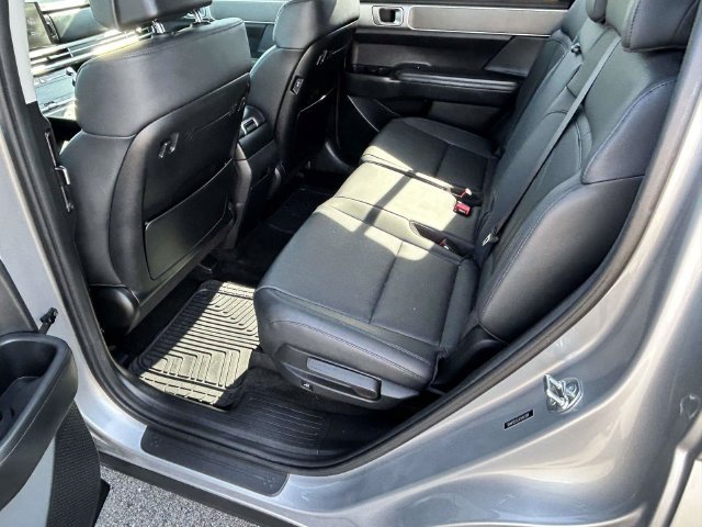Used 2026 Hyundai Santa Fe SEL AWD/4WD image 13