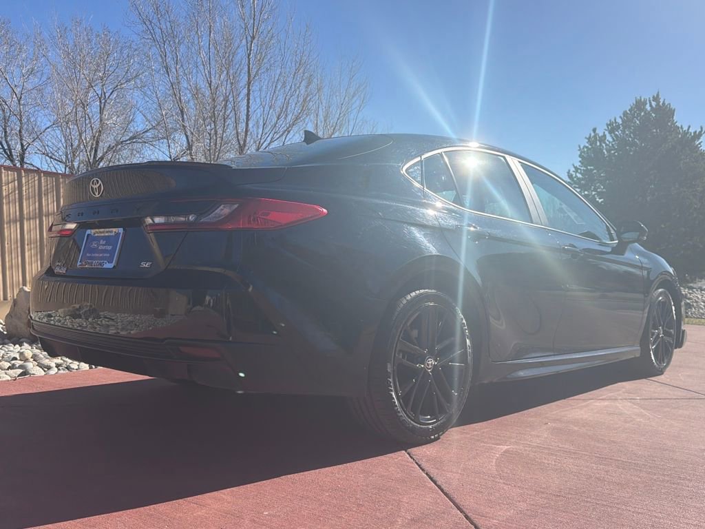 Used 2025 Toyota Camry SE FWD image 5