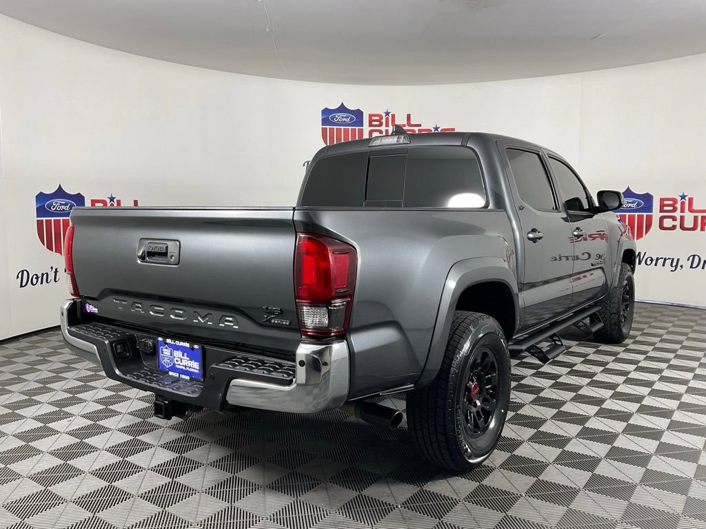 Used 2022 Toyota Tacoma SR5 RWD image 3