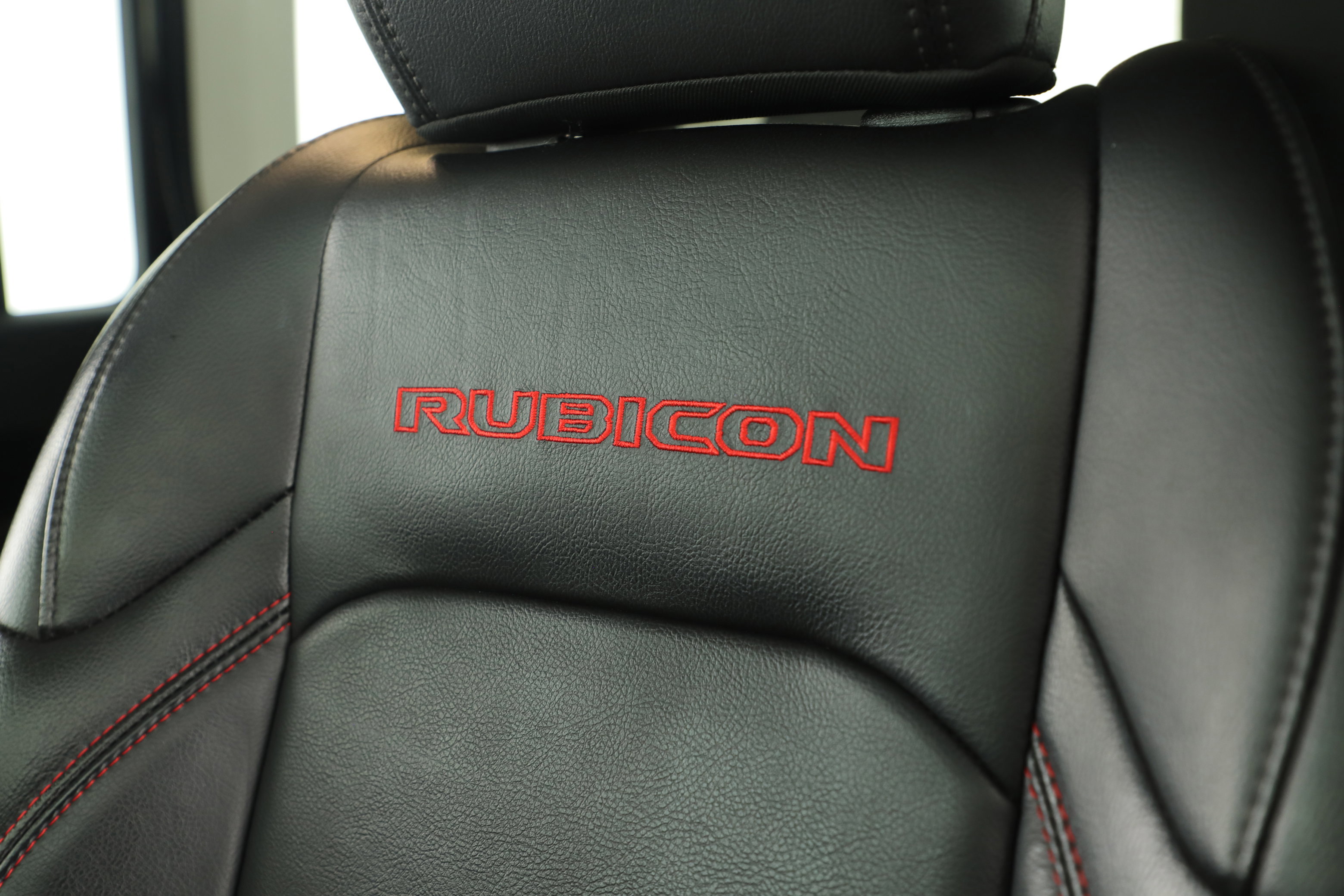 Used 2023 Jeep Wrangler Unlimited Rubicon w/ Cold Weather Group image 9