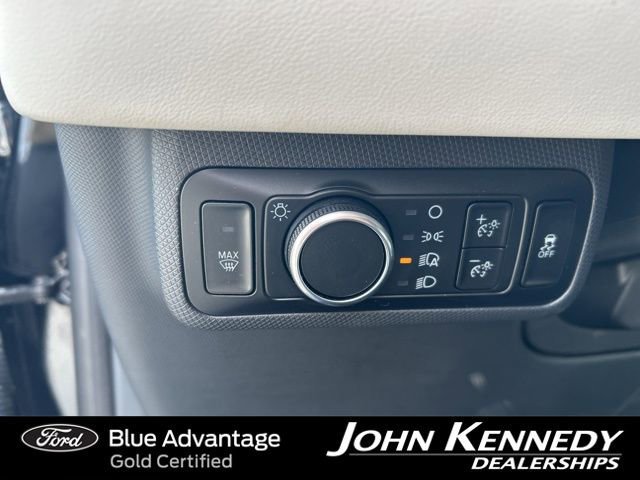 Certified 2025 Ford Mustang Mach-E Premium image 27