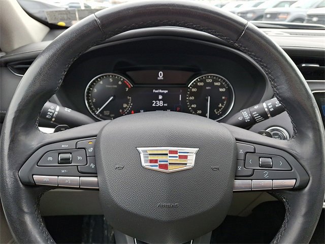 Used 2020 Cadillac XT4 Luxury w/ Cold Weather Package image 20