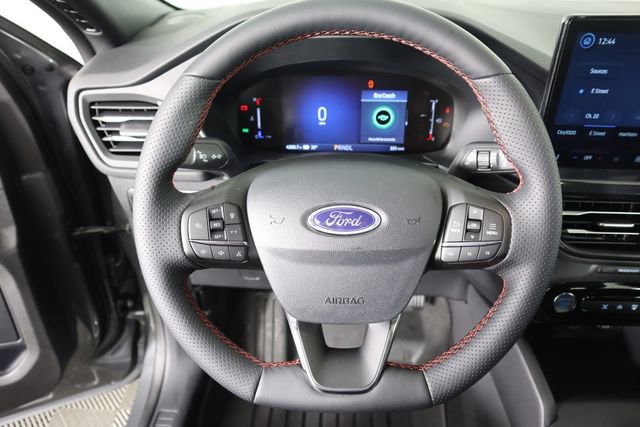 Certified 2025 Ford Escape ST-Line w/ Tech Pack #1 AWD/4WD image 33
