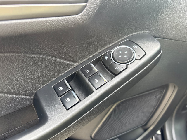Certified 2023 Ford Escape AWD image 18