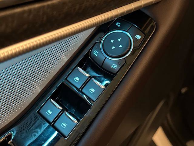 Certified 2025 Ford Explorer Platinum w/ Ultimate Package image 12