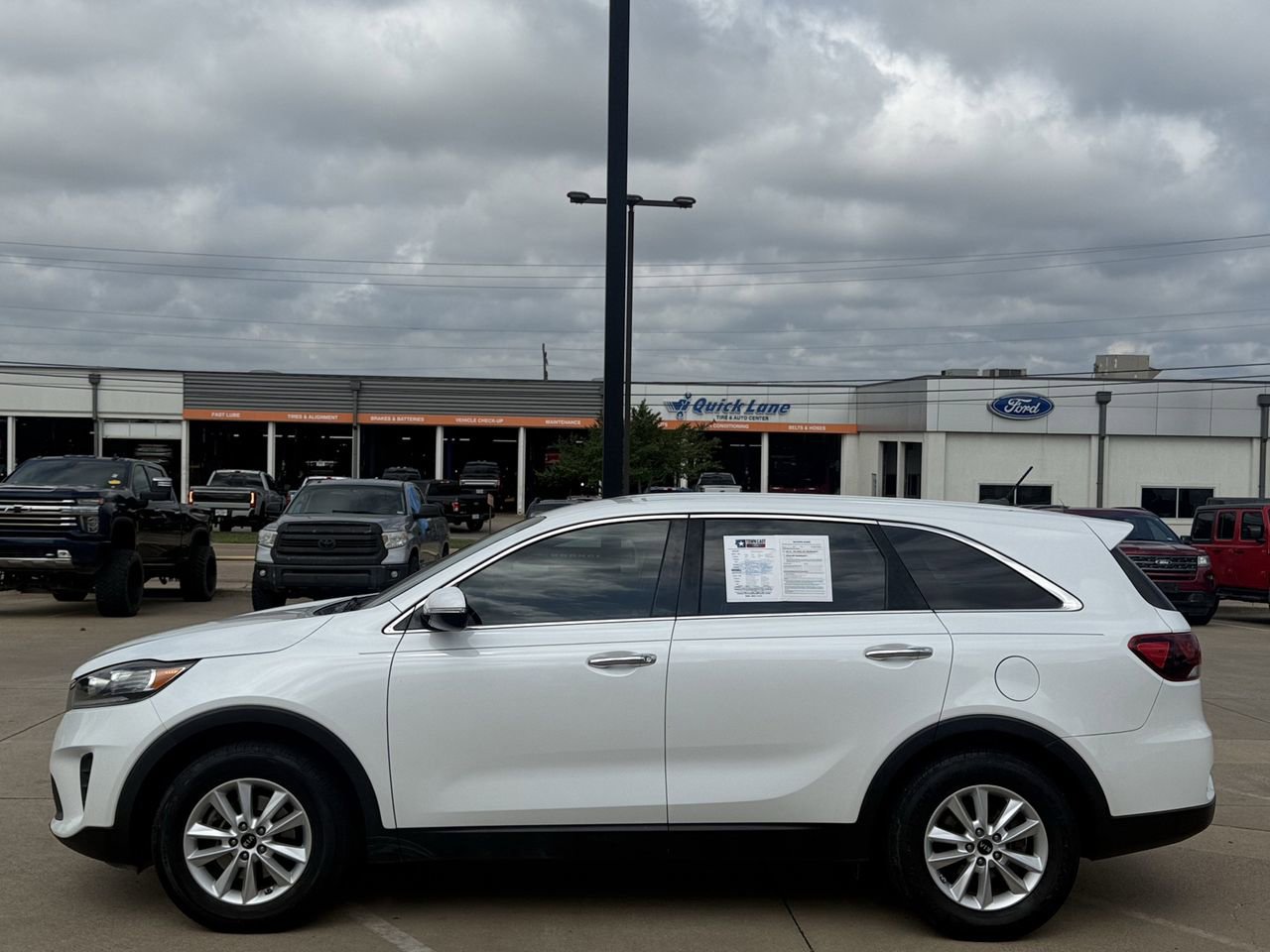 Used 2019 Kia Sorento L FWD image 3