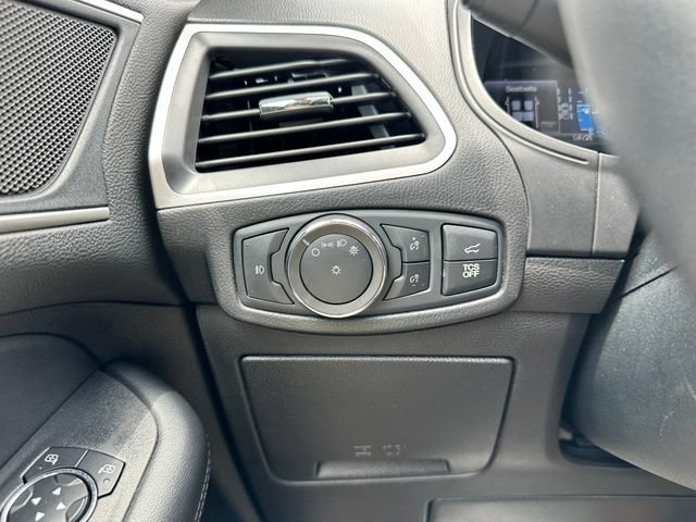 Certified 2022 Ford Edge SEL w/ Convenience Package AWD/4WD image 56