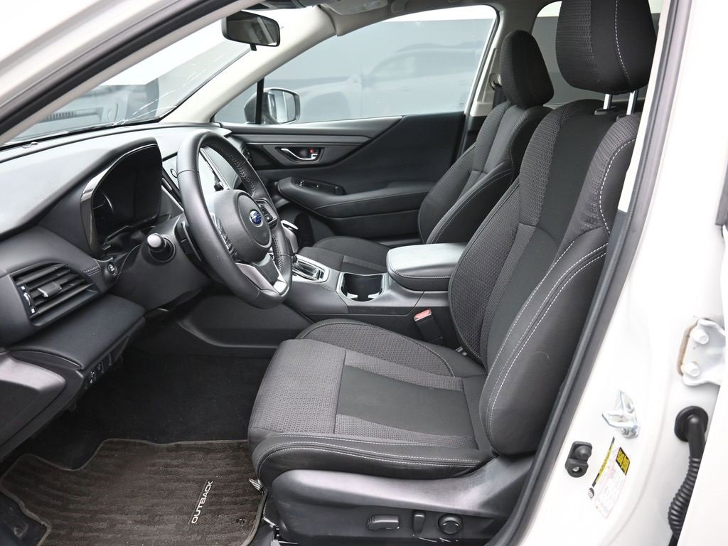 Used 2024 Subaru Outback Premium image 21