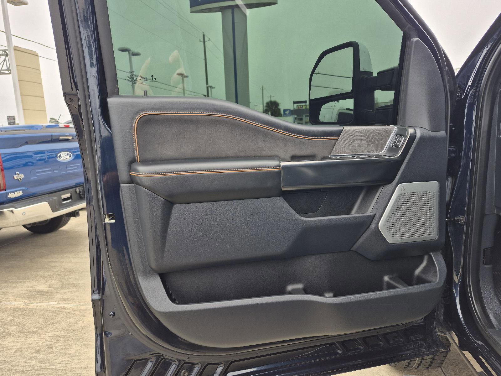 Certified 2024 Ford F250 Platinum w/ FX4 Off-Road Package image 12