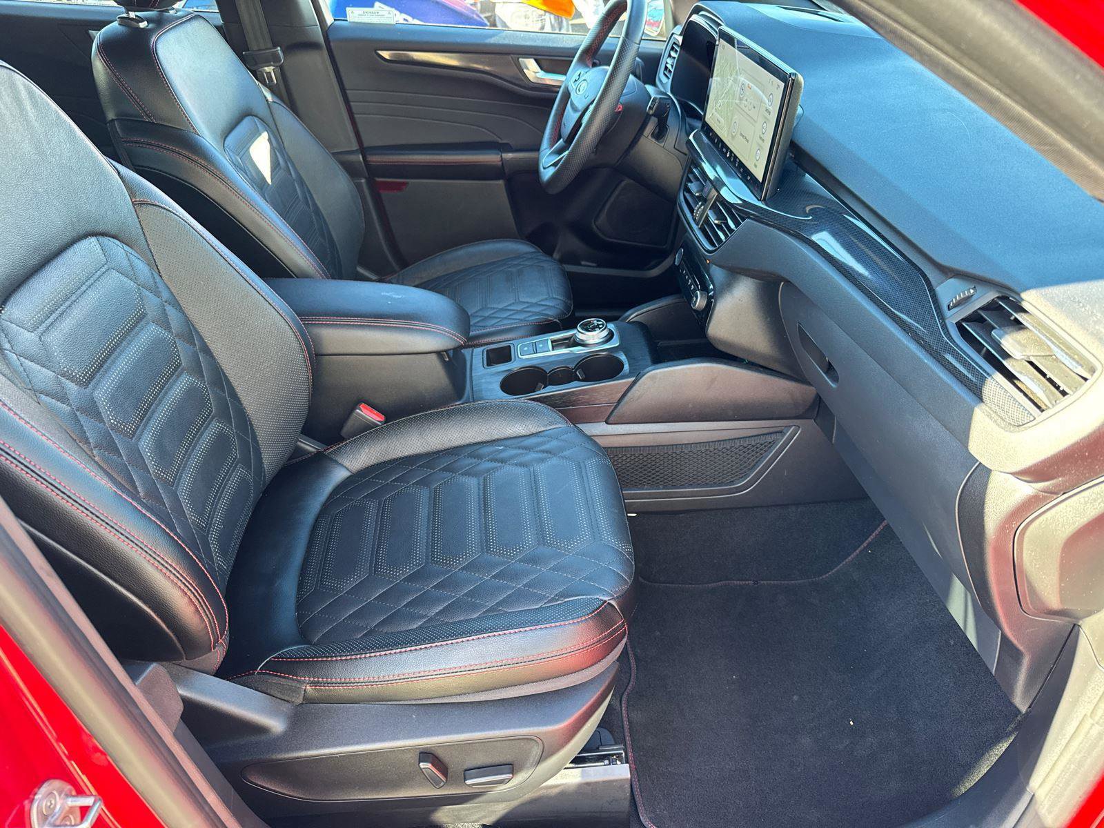 Certified 2023 Ford Escape ST-Line Elite w/ Premium Technology Package image 18