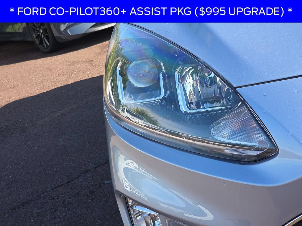 Certified 2022 Ford Escape SEL w/ Technology Package AWD/4WD image 9