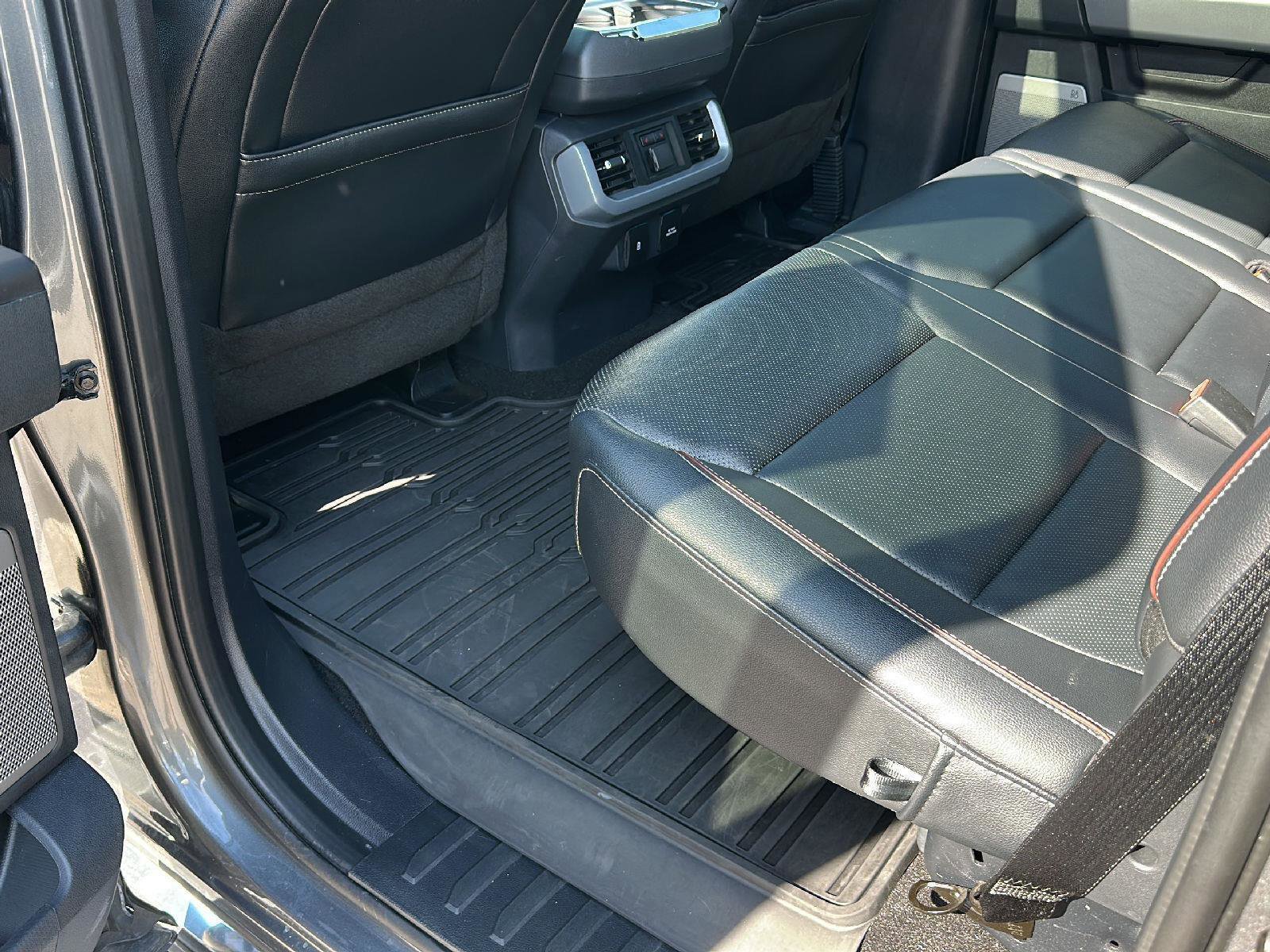 Certified 2023 Ford F150 Lariat w/ Equipment Group 502A High image 21