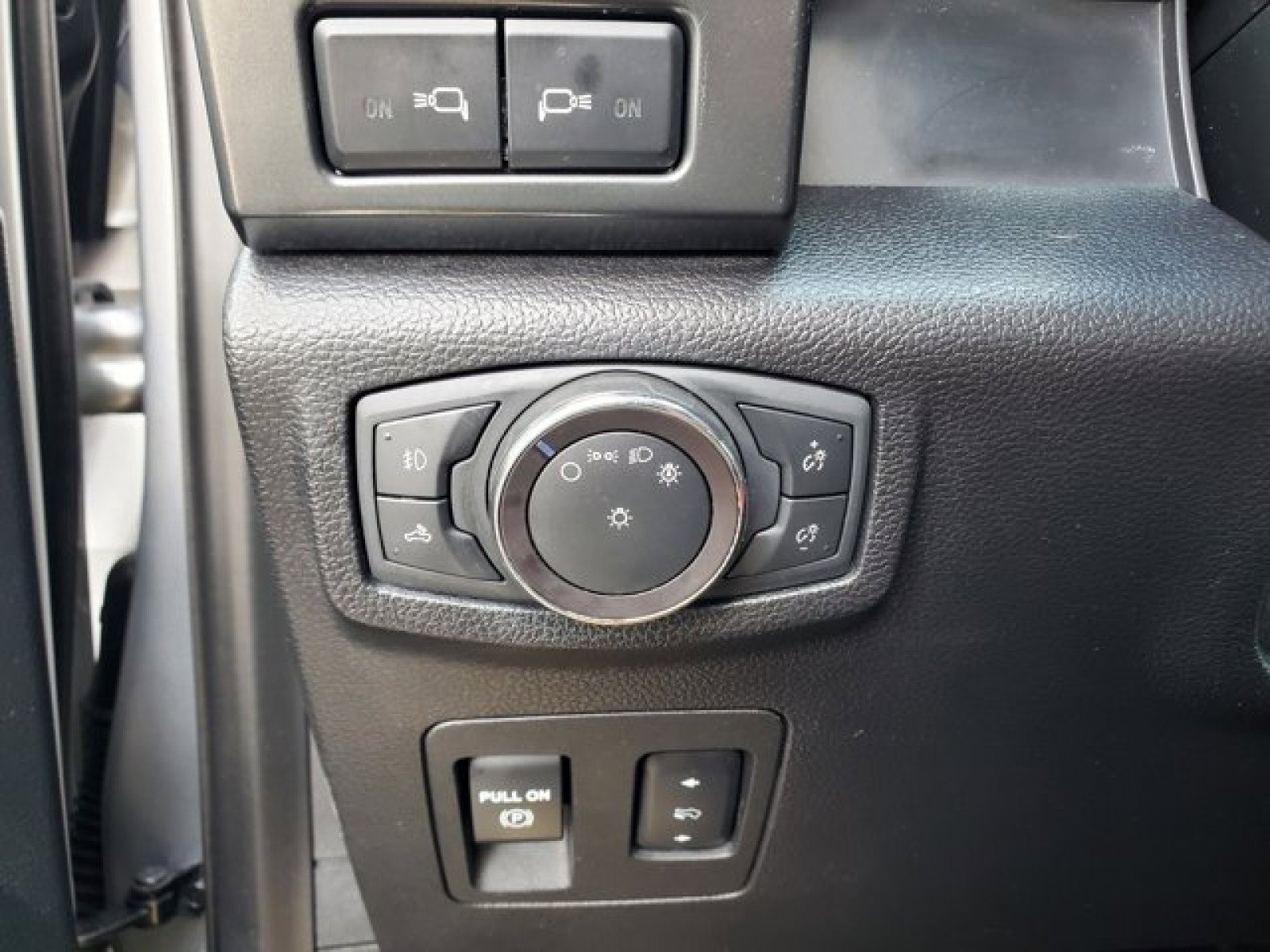 Certified 2019 Ford F150 Lariat image 15